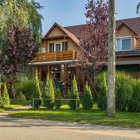 Fueredi Lejlighed Tiszafüred