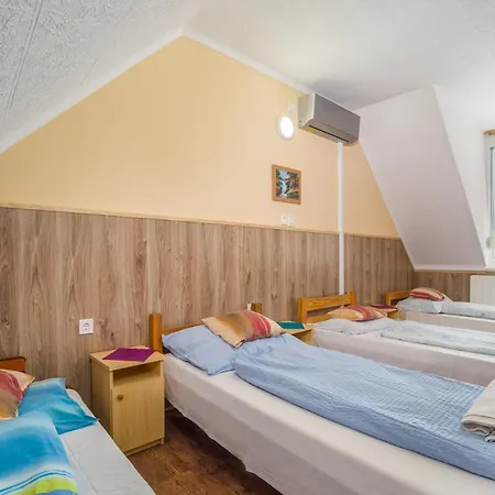 Fueredi Lejlighed Tiszafüred